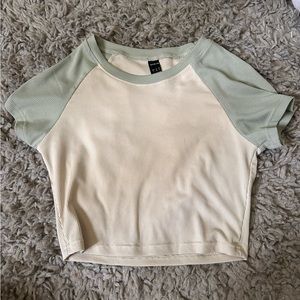 Shein crop tee really cute